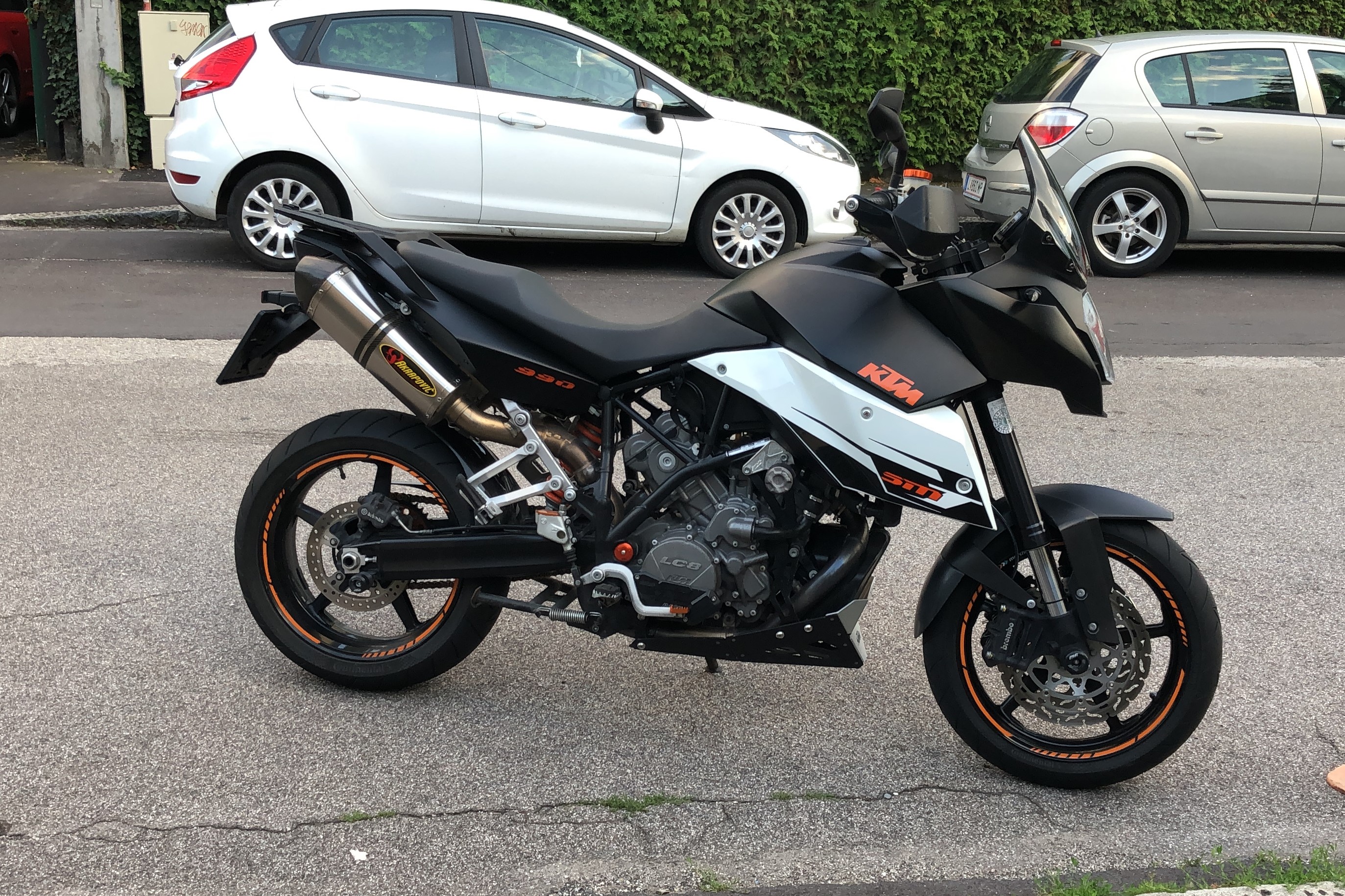 KTM 990 SMT - Motochecker
